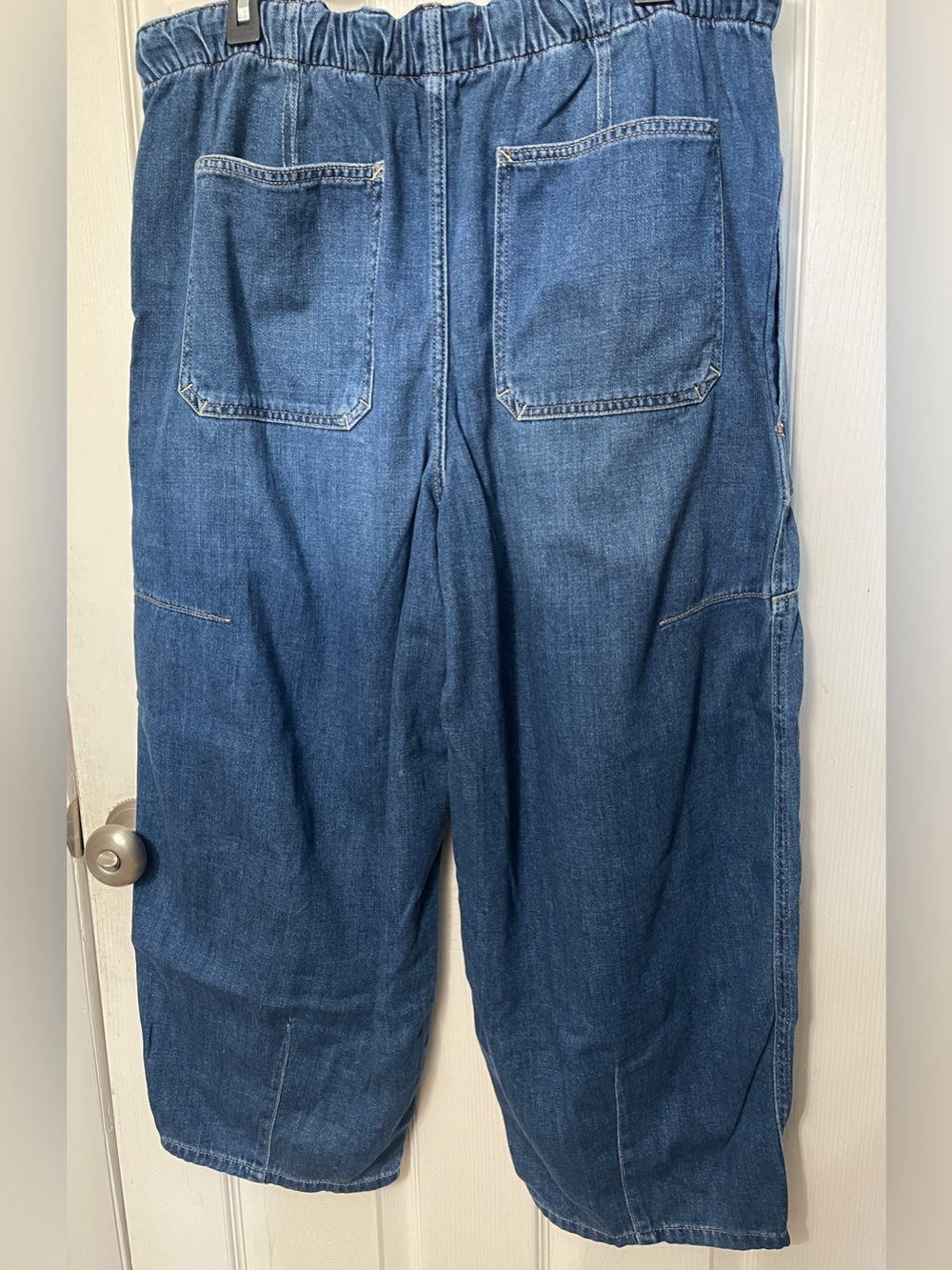 Free People We The Free Silverton Barrel Jeans Blue Pull-On Crop Utility Size L - Picture 7 of 10